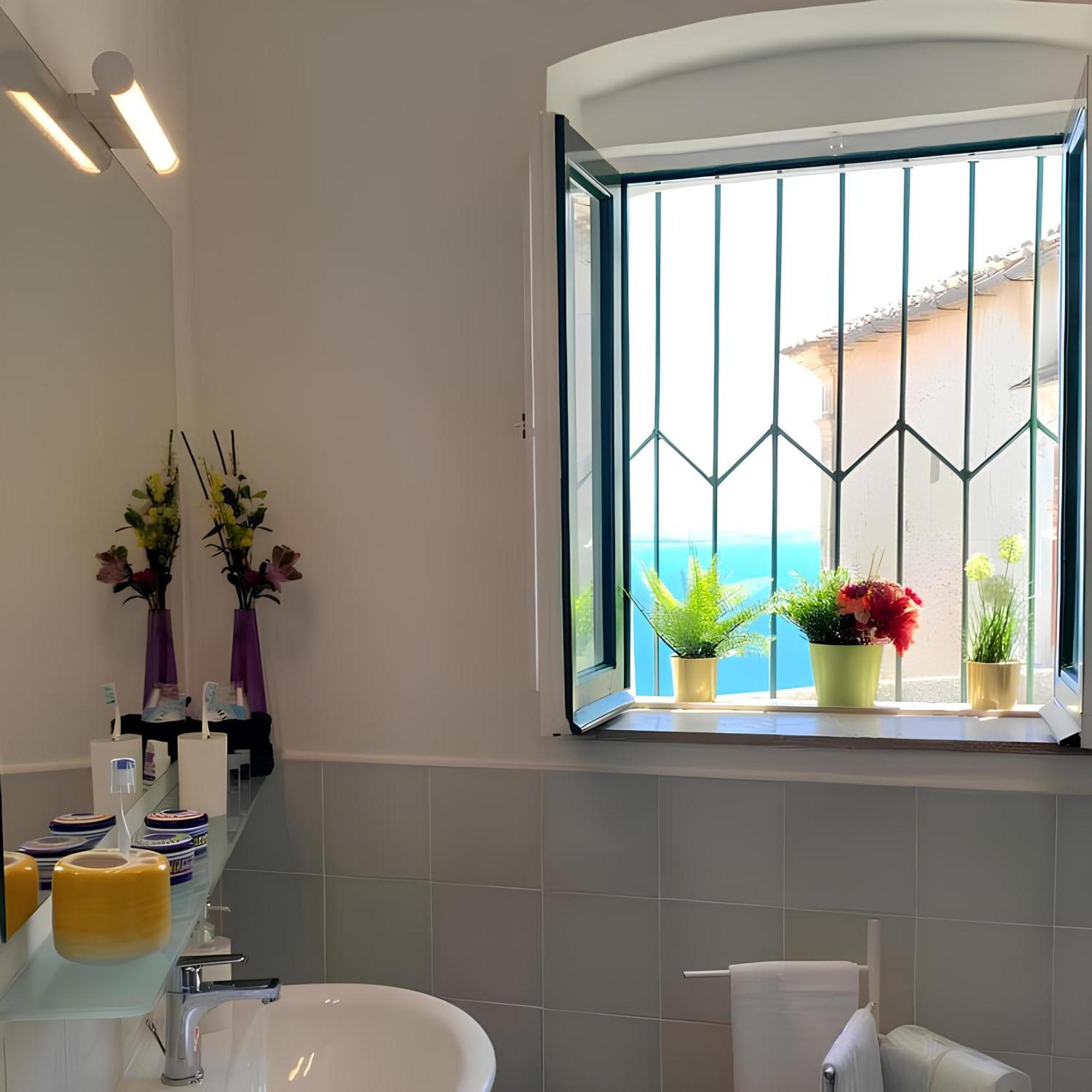 Raito Guest House - Amalfi Coast Vietri Exteriér fotografie